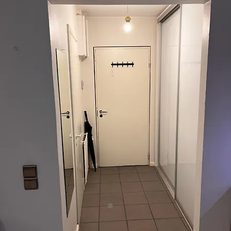 Modern Topfloor Studio With Balcony In City Center Helsingfors